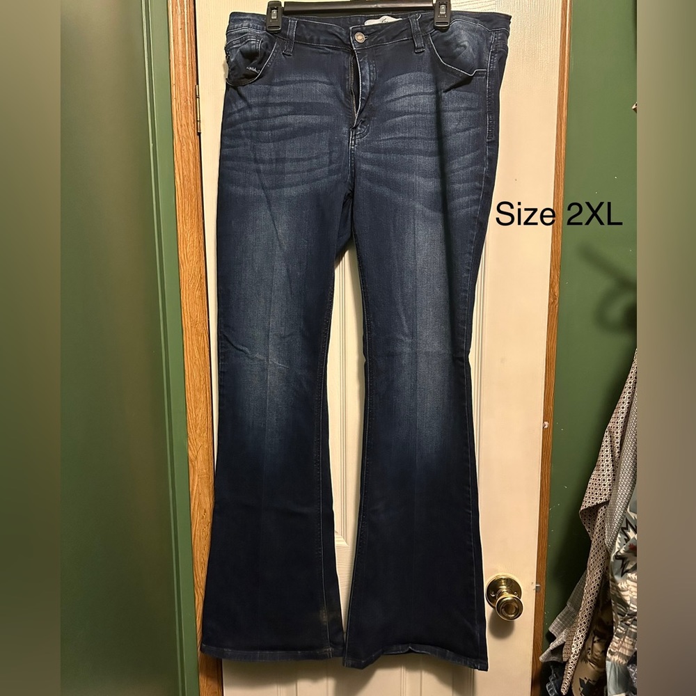 Size 2xl Kancan jeans excellent condition